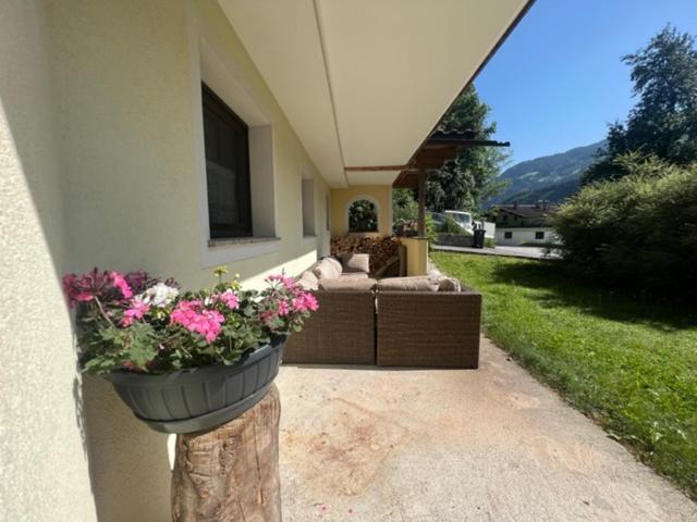 Ferienwohnung Steinbock Terrasse, Gartensauna, Garten, Grillplatz Штумм Экстерьер фото
